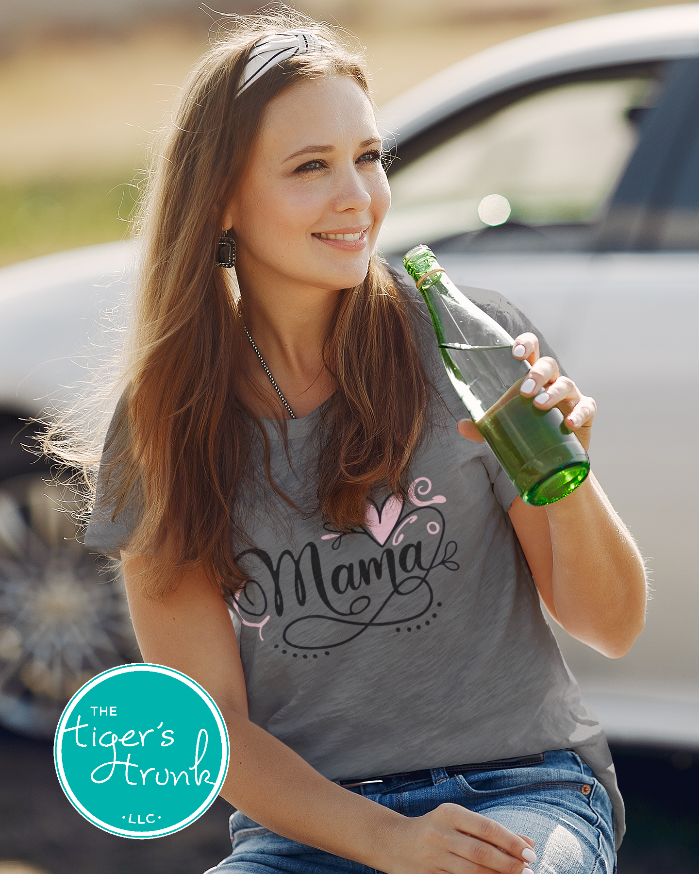 T-shirt with Mama in elegant script and an infinity symbol, minimalist and classic design for stylish moms