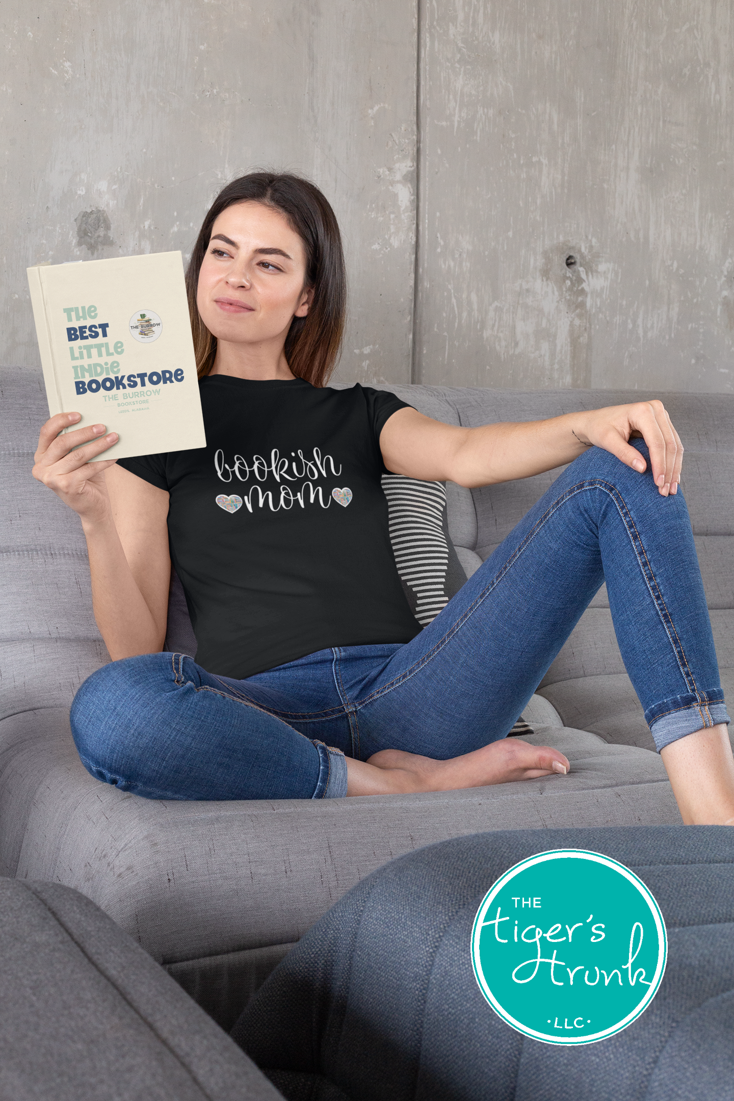 T-shirt that says "Bookish Mom," soft and simple design perfect for moms who love to read
